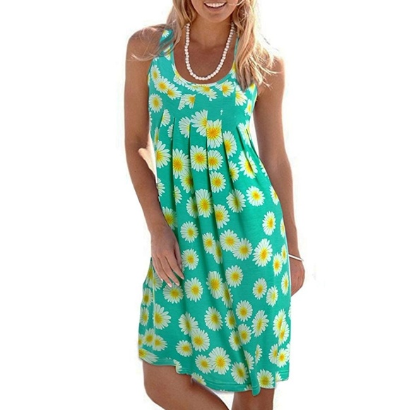 Dresses & Skirts - 🌴 FLORAL PRINT DRESS🌴